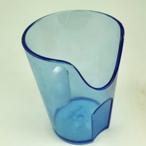 стакан для инвалидов голубой